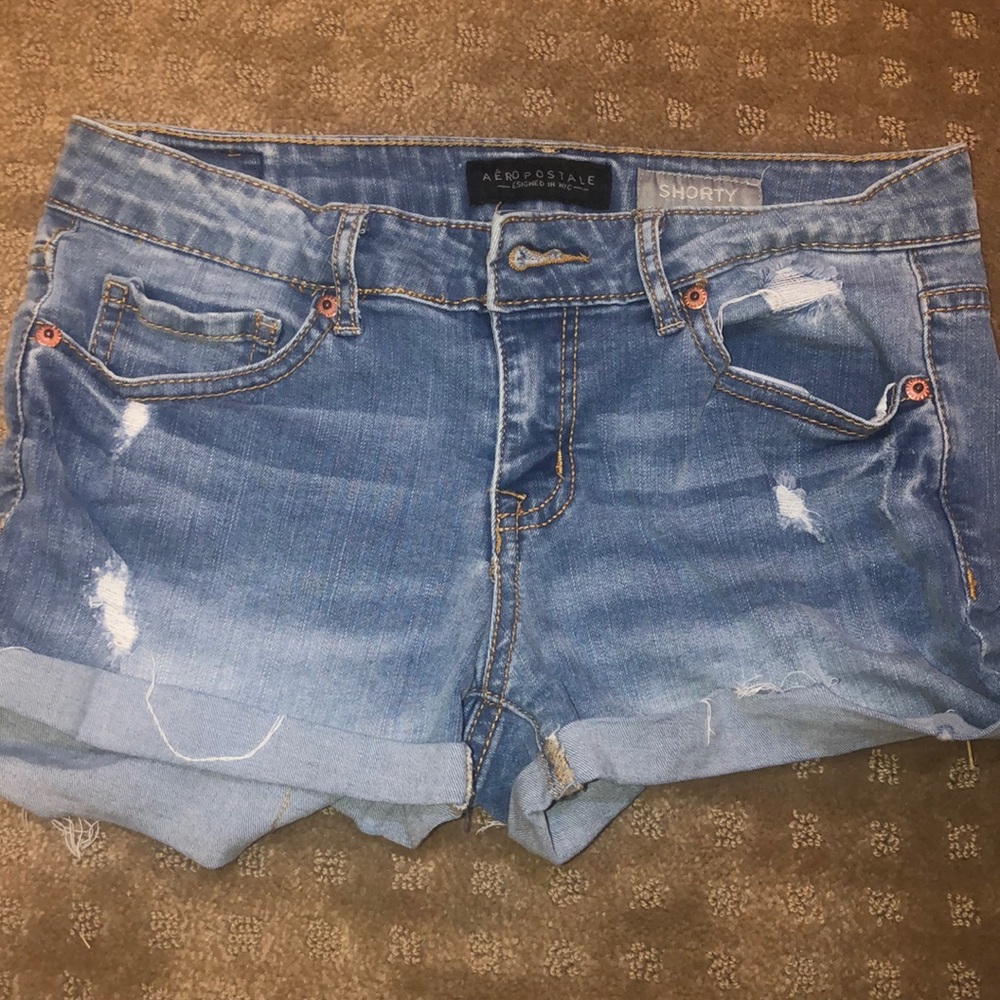 Aéropostale light denim shorty jean shorts size 4
